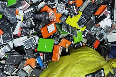 广元回收废旧蓄电池价格|旧电瓶回收多少钱